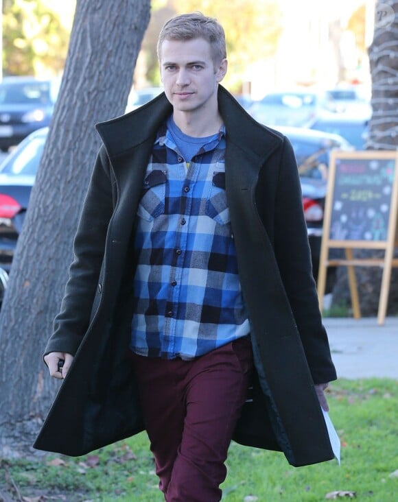 Hayden Christensen se rend à un rendez-vous professionnel à Sherman Oaks. Le 13 décembre 2014 