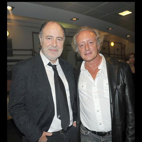 EXCLUSIF - Michel Delpech et Didier Barbelivien dans les loges de l'Olympia où vient de chanter Sylvie Vartan, le 18 setpembre 2009.