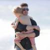 Robin Thicke avec son fils Julian en vacances à Saint-Barthélemy le 3 janvier 2016.