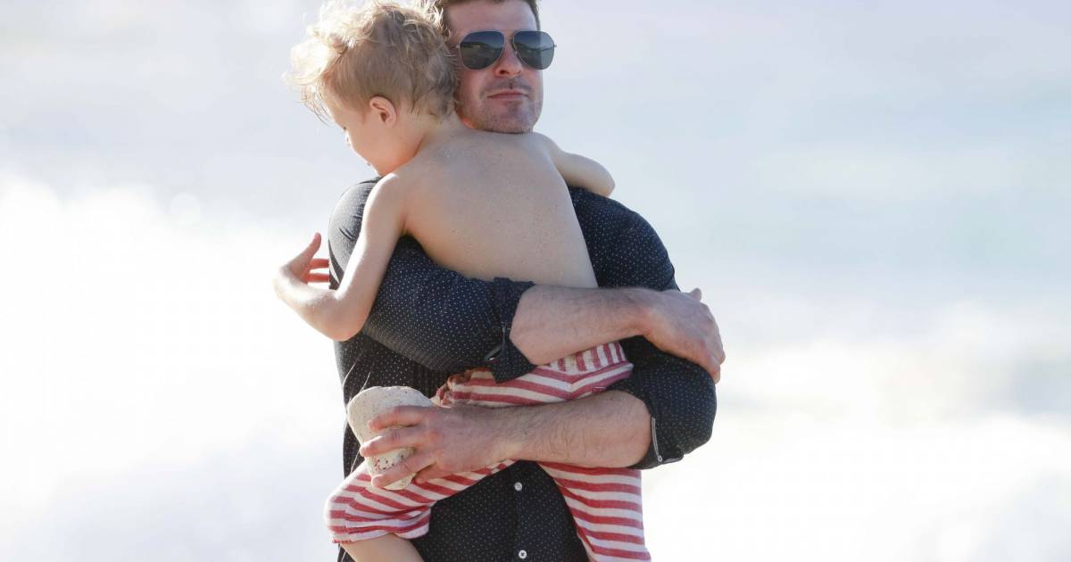 Robin Thicke Heureux Avec Sa Jeune Amoureuse Et Son Fiston Purepeople