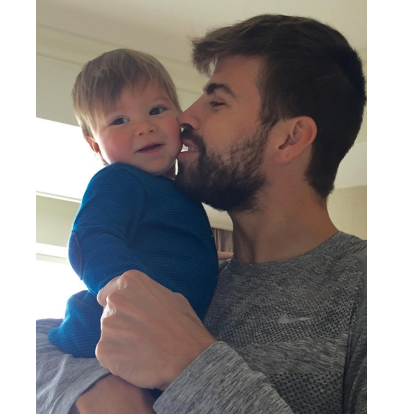 Sasha, le fils de Shakira, et son papa Gerard Piqué - janvier 2016