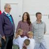 Le prince Vincent et la princesse Josephine de Danemark en famille à Grasten le 24 juillet 2015. Les jumeaux, plus jeunes des quatre enfants du prince Frederik et de la princesse Mary, fêtent le 8 janvier 2016 leurs 5 ans.