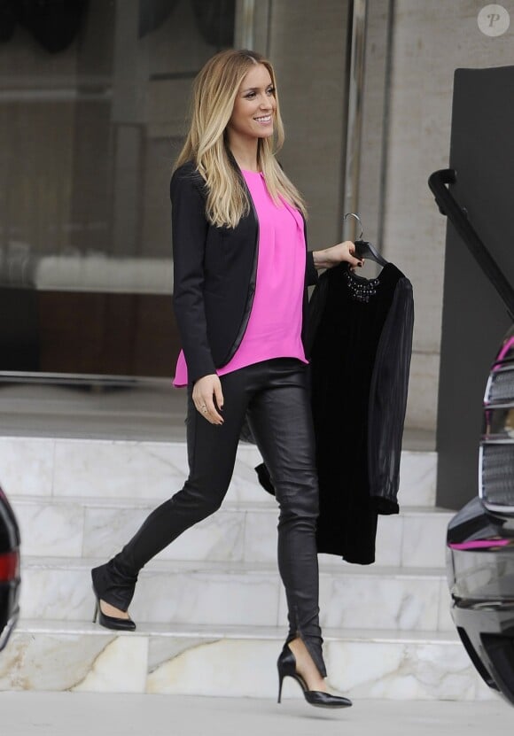 Kristin Cavallari enceinte a la sortie de son appartement a West Hollywood, le 20 novembre 2013.