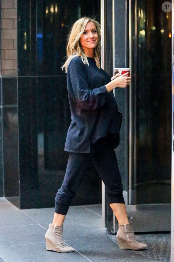 Kristin Cavallari enceinte arrive à son hôtel à New York, le 15 octobre 2015