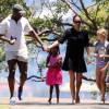 Exclusif - Seal, accompagné de sa compagne Erica Packer et leurs enfants, Leni, Henry, Johan et Lou ainsi que indigo, Emmanuelle et Jakcson, lors d'une journée plage à Sydney le 31 décembre 2015