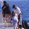Mariah Carey se baigne avec son compagnon James Packer et ses enfants Moroccan et Monroe à Saint-Barthélemy le 10 janvier 2016.