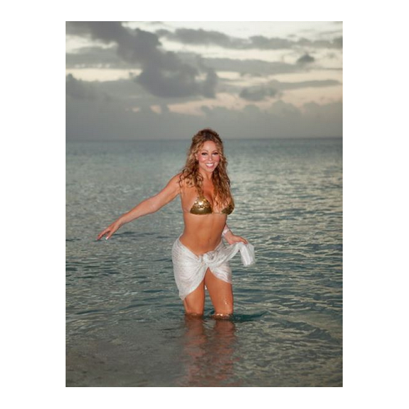 Mariah Carey savoure ses vacances sur une plage de St-Barth. Photo postée sur le compte Instagram de la chanteuse au mois de janvier 2016.