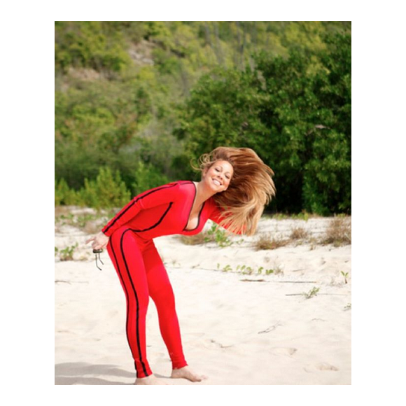Mariah Carey savoure ses vacances sur une plage de St-Barth. Photo postée sur le compte Instagram de la chanteuse au mois de janvier 2016.