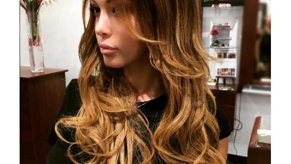 Nabilla : Nouvelle couleur de cheveux et nouveau compte Instagram à gérer...