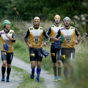 Pippa Middleton, James Middleton, James Matthews et Jons Bartholdson lors de l'Otillo Swim-Run World Championship en Suède, le 7 septembre 2015. 