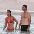 Exclusif - Pippa Middleton et son (petit) ami James Matthews en vacances à Saint-Barthélemy sur la plage de l'Eden Rock le 22 août 2015