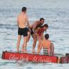 Exclusif - Pippa Middleton avec son frère James et son (petit) ami James Matthews, et sa mère Carole Middleton, en vacances à Saint-Barthélemy sur la plage de l'Eden Rock le 22 août 2015