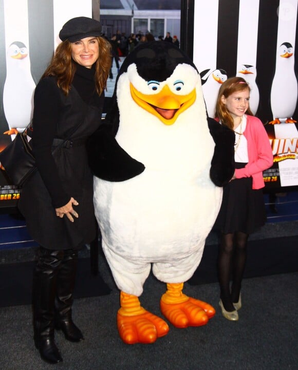 Brooke Shields et sa fille Rowan - Première du film "Penguins of Madagascar" à New York le 16 octobre 2014.