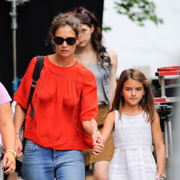 Katie Holmes emmène sa fille Suri Cruise sur le tournage de son nouveau film "All We Had" à New York, le 24 août 2015