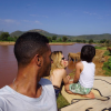 Doutzen Kroes, Sunnery James et leur fils Phyllon ont passé des vacances inoubliables en Afrique (Népal et Kenya).
