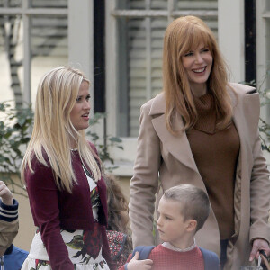 Reese Witherspoon et Nicole Kidman sur le tournage de la série télévisée "Big Little Lies" à Los Angeles, le 16 janvier 2016.