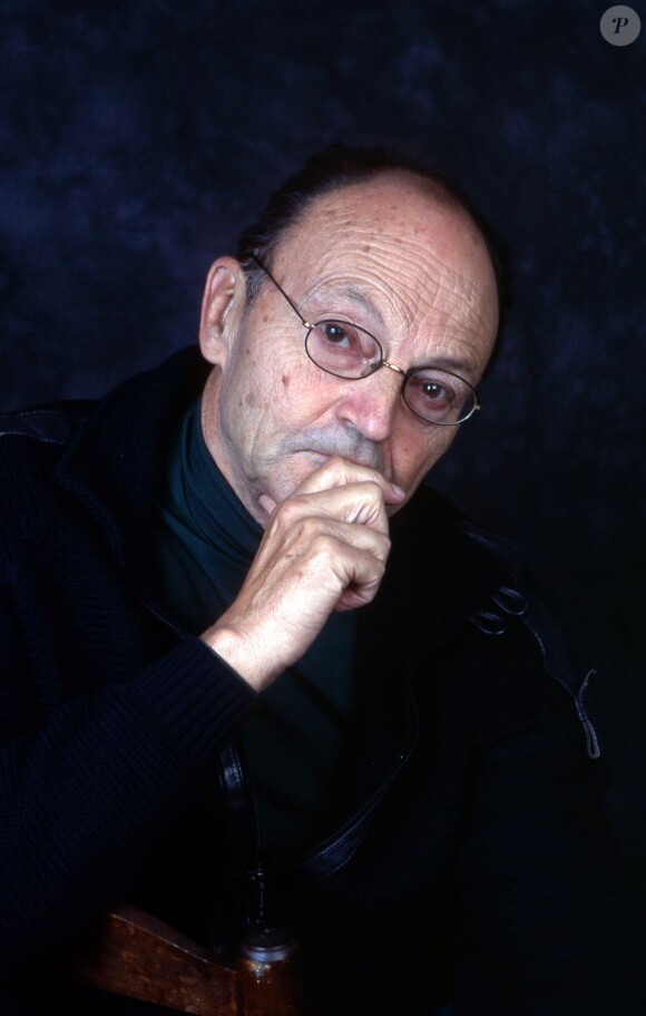 Michel Tournier, portrait en 1995. L'écrivain, auteur des romans Vendredi ou les limbes du Pacifique et Le Roi des Aulnes, est mort à 91 ans le 18 janvier 2016 à Choisel (Yvelines).