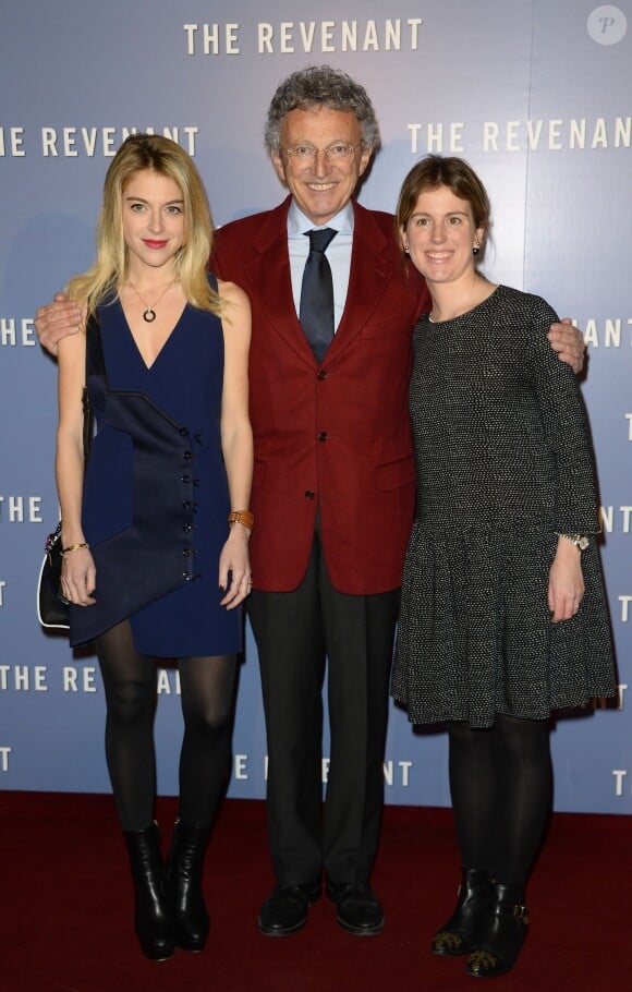 Nelson Monfort et ses filles Isaure et Victoria - Avant-première du film "The Revenant" au Grand Rex à Paris, le 18 janvier 2016.