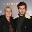 Luana Belmondo et son fils Victor lors de l'avant-première du film "The Revenant" au Grand Rex à Paris, le 18 janvier 2016.