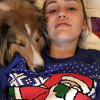 Miley Cyrus a publié une photo avec l'un de ses chiens sur sa page Instagram au mois de décembre 2015.