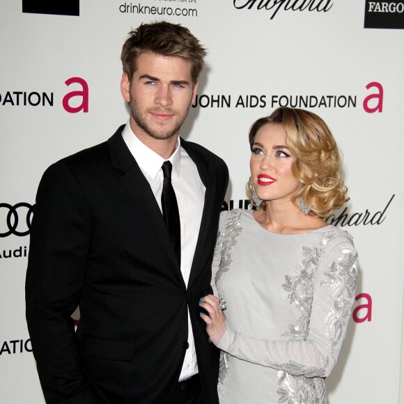 Miley Cyrus et Liam Hemsworth à la 20e cérémonie des Academy Awards, Los Angeles, le 26 février 2012