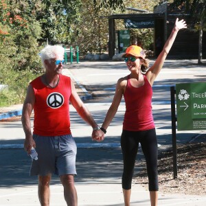 Exclusif - Lisa Rinna et son mari Harry Hamlin se promènent à ‘TreePeople Park' à Studio City, le 1er novembre 2015