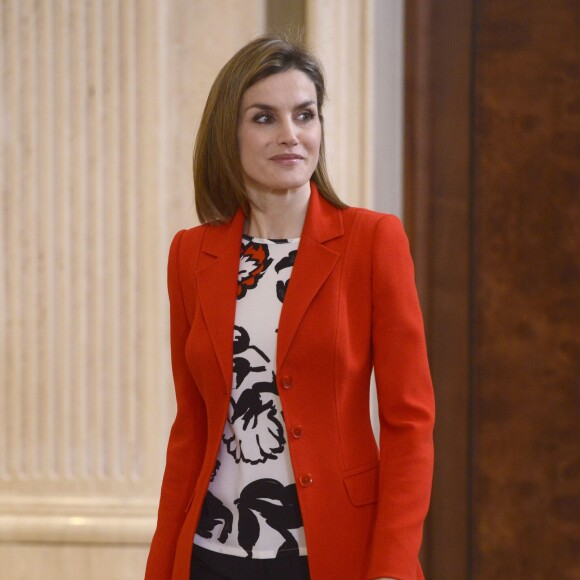 La reine Letizia d'Espagne lors d'une audience au Palais royal Zarzuela à Madrid. Le 26 janvier 2016