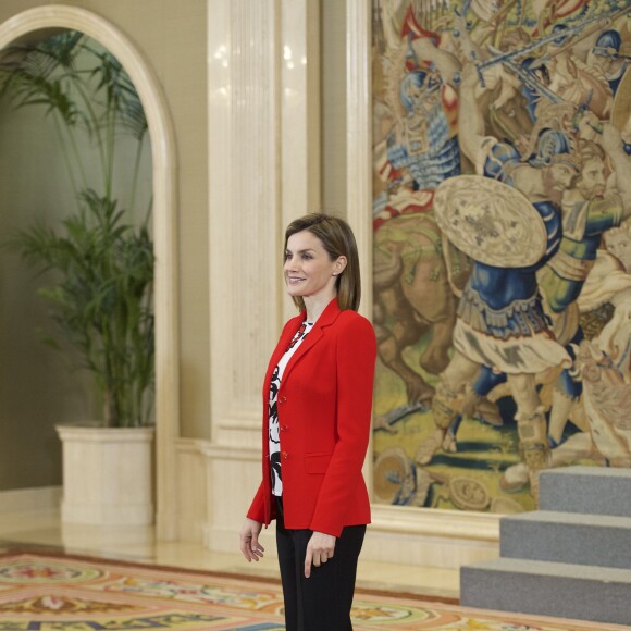 La reine Letizia d'Espagne lors d'une audience au Palais royal Zarzuela à Madrid. Le 26 janvier 2016