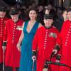 Catherine Zeta-Jones (robe Elie Saab) arrive à la première de "Dad's Army" à Londres le 26 janvier 2016