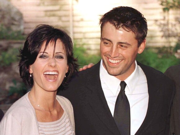 Matt LeBlanc et Courteney Cox à Beverly Hills en 1997