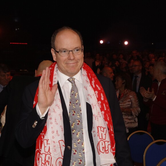 Le prince Albert II de Monaco lors de la première représentation du 5e Festival New Generation sous le chapiteau de Fontvieille à Monaco, le 30 janvier 2016 © Jean-Charles Vinaj / Pool Restreint