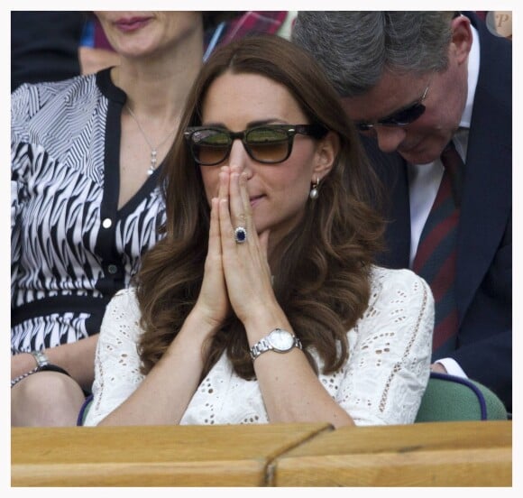 Kate Middleton à Wimbledon le 2 juillet 2014 lors de l'élimination d'Andy Murray en quart de finale par Grigor Dimitrov. La duchesse de Cambridge devrait reprendre le flambeau de la reine Elizabeth II comme marraine du All England Lawn Tennis and Croquet Club.