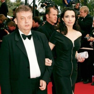 Dominique Besnehard et Béatrice Dalle au Festival de Cannes en 2004. 