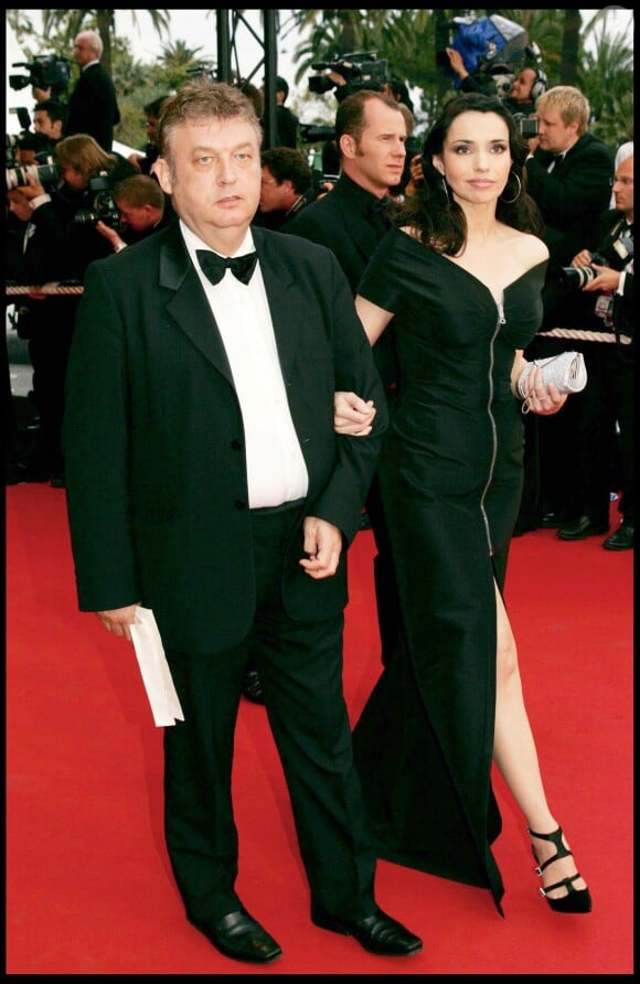 Dominique Besnehard et Béatrice Dalle au Festival de Cannes en 2004. 