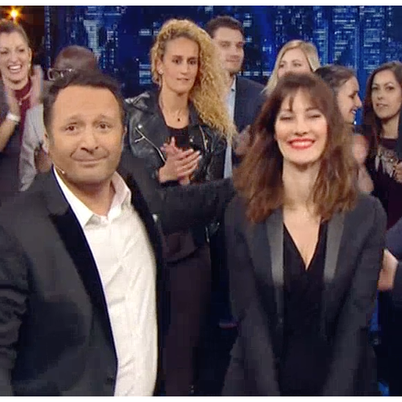 Arthur fier aux côtés de la femme de sa vie, la belle Mareva Galanter - "Vendredi tout est permis", le 5 février 2016.