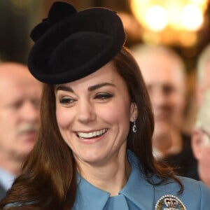 Kate Middleton, la duchesse de Cambridge, assiste à une messe pour célébrer les 75 ans des cadets de l'armée de l'air (RAF Cadets) à Londres, le 7 février 2016.