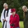 La reine Elizabeth II d'Angleterre et le prince Philip, duc d'Edimbourg se rendent à la messe en l'église Parish donnée pour célébrer le 64ème anniversaire d' accession au trône de la reine (le 6 février 1952) à West Newton, près de Sandringham House, une résidence de la famille royale britannique dans le Norfolk, le 7 février 2016.