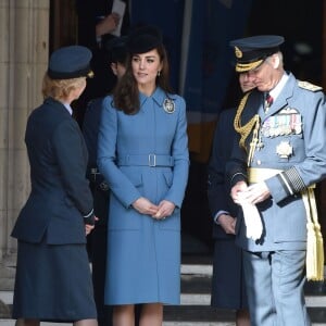 Kate Middleton, la duchesse de Cambridge, assiste à une messe pour célébrer les 75 ans des cadets de l'armée de l'air (RAF Cadets) à Londres, le 7 février 2016.