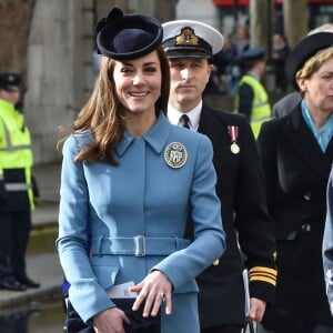 Kate Middleton, la duchesse de Cambridge, assiste à une messe pour célébrer les 75 ans des cadets de l'armée de l'air (RAF Cadets) à Londres, le 7 février 2016.