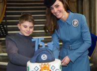 Kate Middleton : Elégante et rieuse pour une grande première militaire