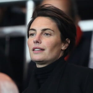 Alessandra Sublet - People assiste au match de football entre le PSG et Marseille au parc des Princes à Paris le 9 novembre 2014.