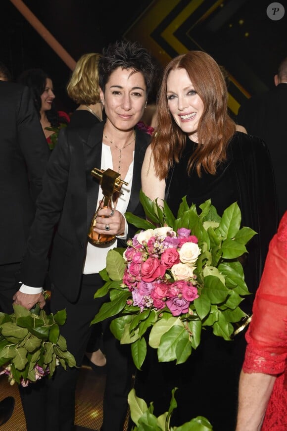 Dunja Hayali et Julianne Moore - 51ème cérémonie des Golden Camera Awards à Hambourg, le 6 février 2016.