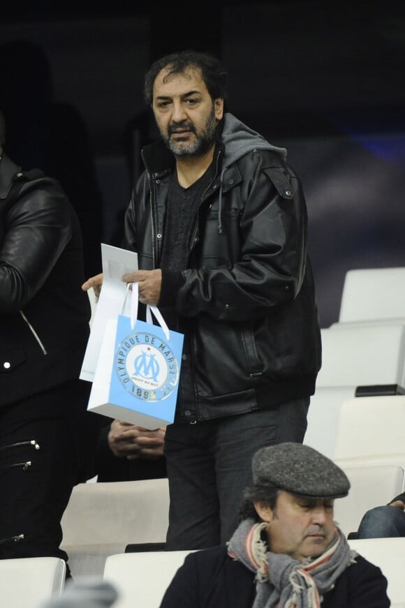 L'acteur Moussa Maaskri - People dans les tribunes lors du match OM-PSG, à Marseille le 7 février 2016.