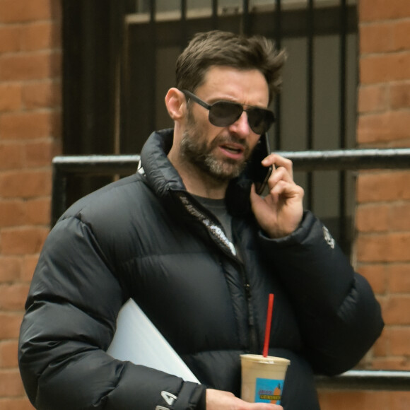 Exclusif - Hugh Jackman dans les rues de New York le 4 février 2016