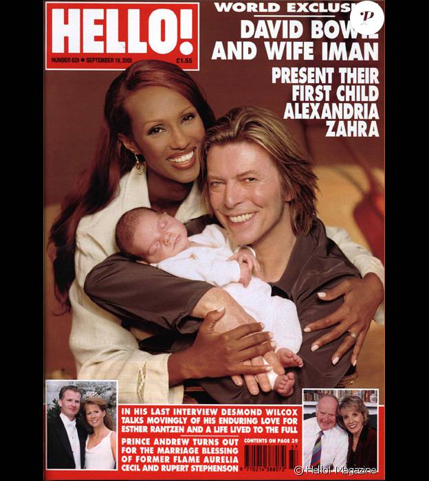 David Bowie et sa femme Iman en couverture de l'hebdomadaire Hello! en 2000 après la naissance de leur fille Alexandria (Lexi).
