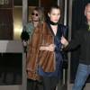 Bella Hadid et Gigi Hadid arrivent au Madison Square Garden pour la présentation de la collection Season 3 de Kanye West. New York, le 11 février 2016.