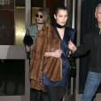 Bella Hadid et Gigi Hadid arrivent au Madison Square Garden pour la présentation de la collection Season 3 de Kanye West. New York, le 11 février 2016.