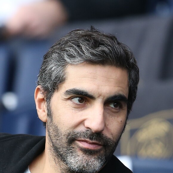 Ary Abittan - People au match de football PSG - Lille au Parc des Princes le 13 février 2016 © Cyril Moreau / Bestimage