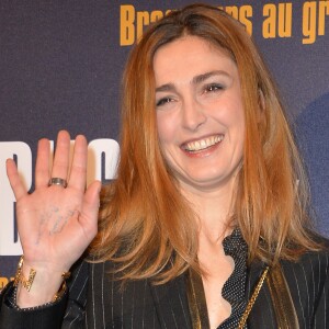 Julie Gayet - Avant-première du film "Amis Publics" au cinéma UGC Normandie à Paris, le 1er février 2016. © Veeren/Bestimage