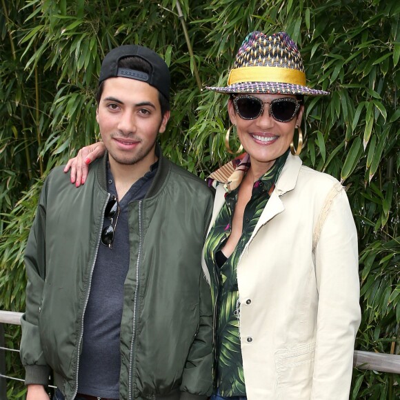 Cristina Cordula et son fils Enzo - Jour 11 - People dans le village lors du tournoi de tennis de Roland Garros à Paris le 3 juin 2015.